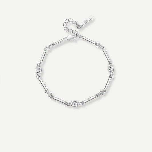 NATALIA | BRACCIALETTO DAL BRILLIO SOTTILE