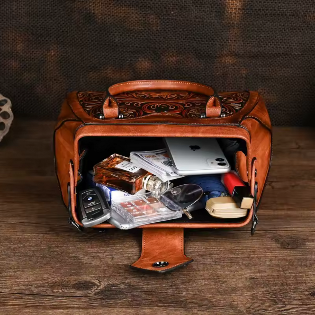 MARGARITA | BOLSO DE MANO DE PIEL CON GRABADO