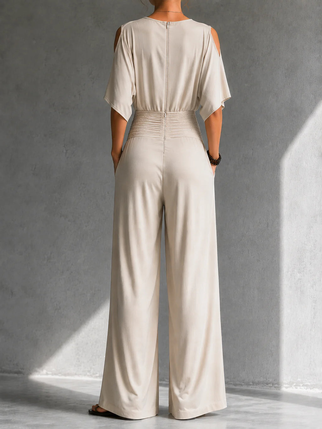 ALIA | ELEGANTE COMBINACIÓN CON EFECTO CRUZADO Y PIERNAS ANCHAS
