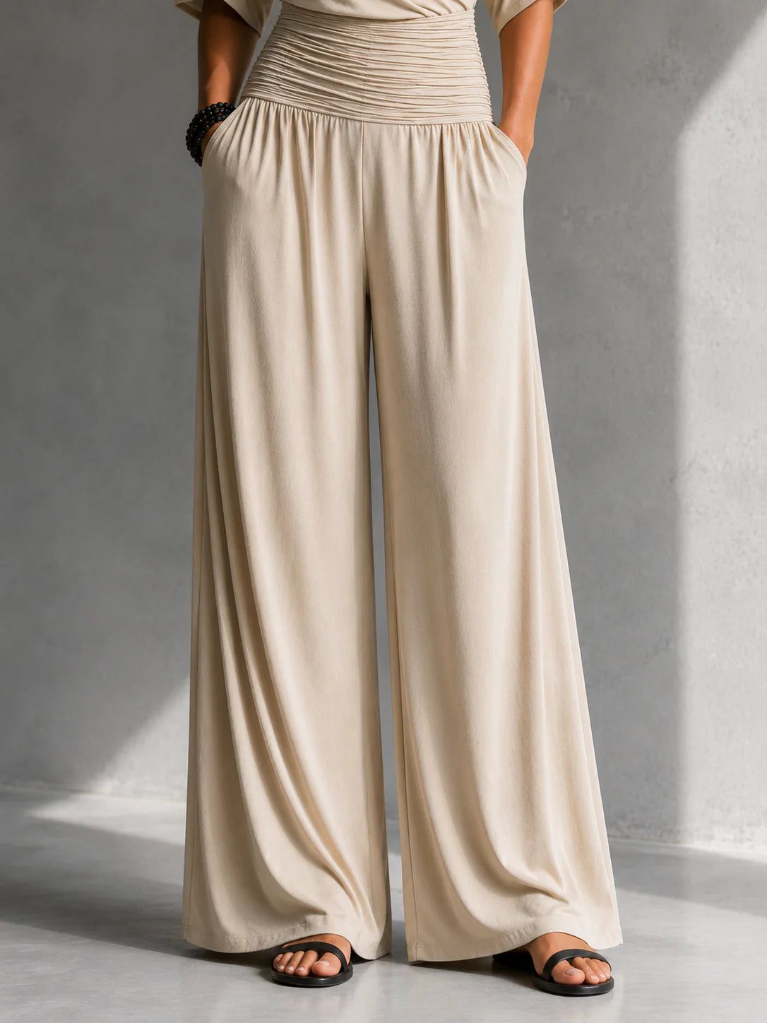 ALIA | ELEGANTE COMBINACIÓN CON EFECTO CRUZADO Y PIERNAS ANCHAS
