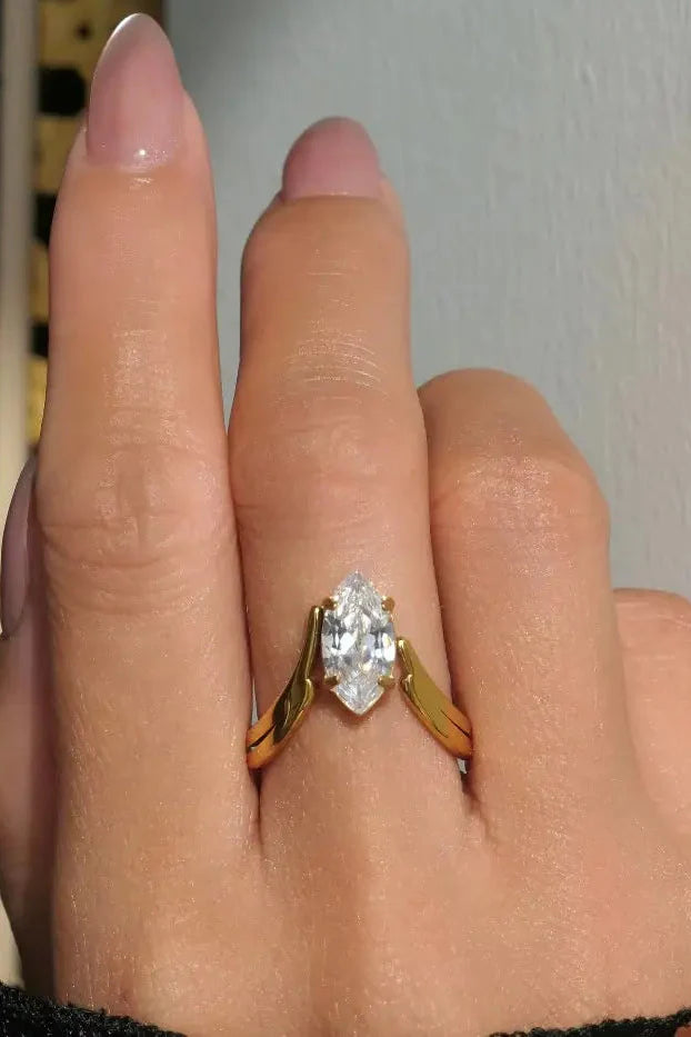 CLEO | ANILLO CON BRILLO MARQUISE