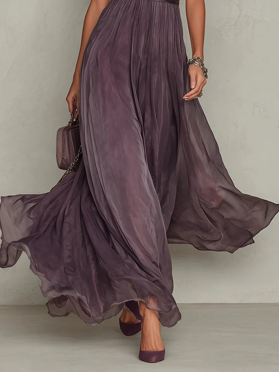 FLAVIA | VESTIDO LARGO MORADO CON ESCOTE EN FORMA DE OJO DE CERRADURA Y RIBETE DE ENCAJE DE GRASA
