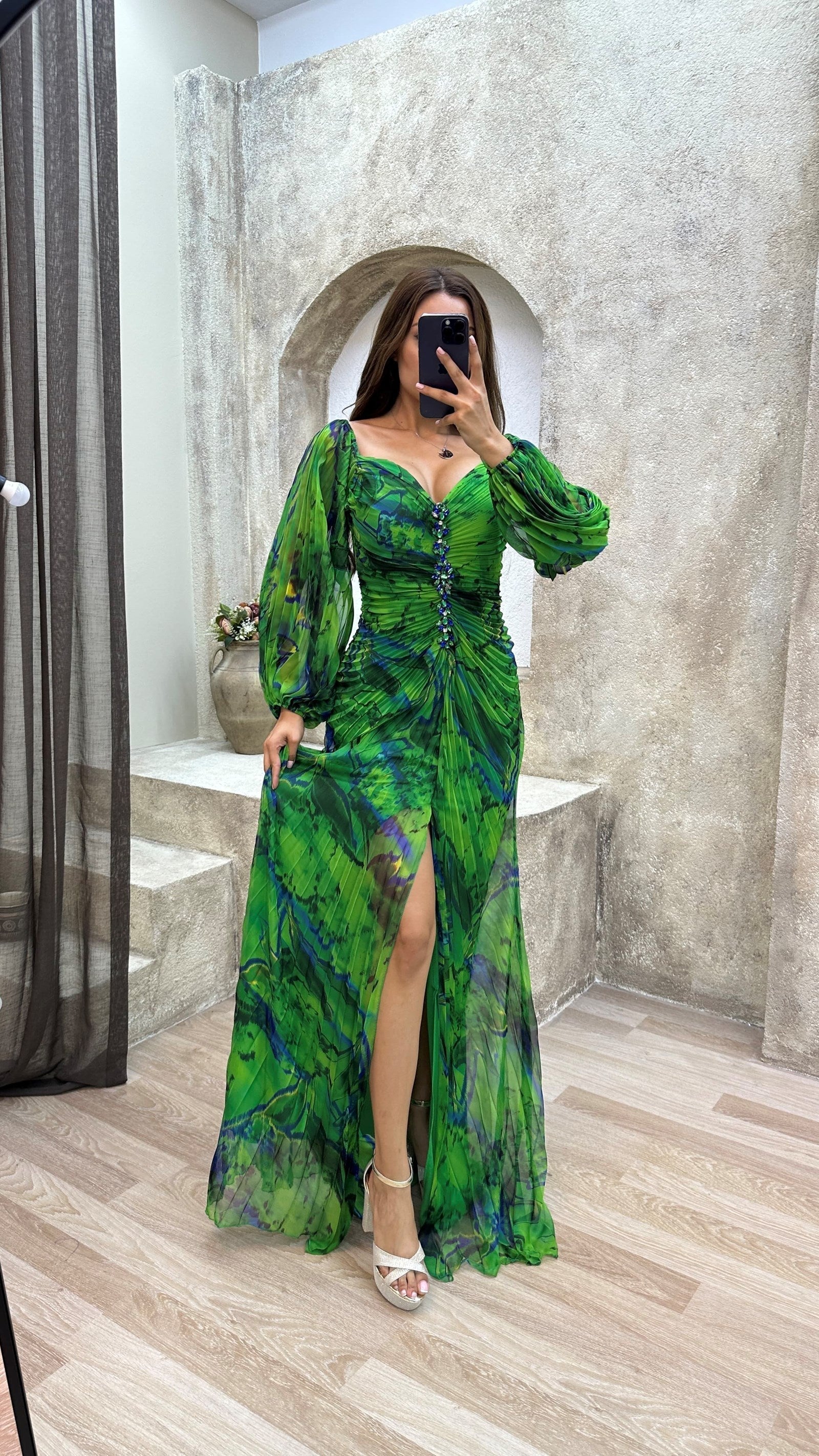 ROSA | VESTIDO ELEGANTE CON ESCOTE EN V