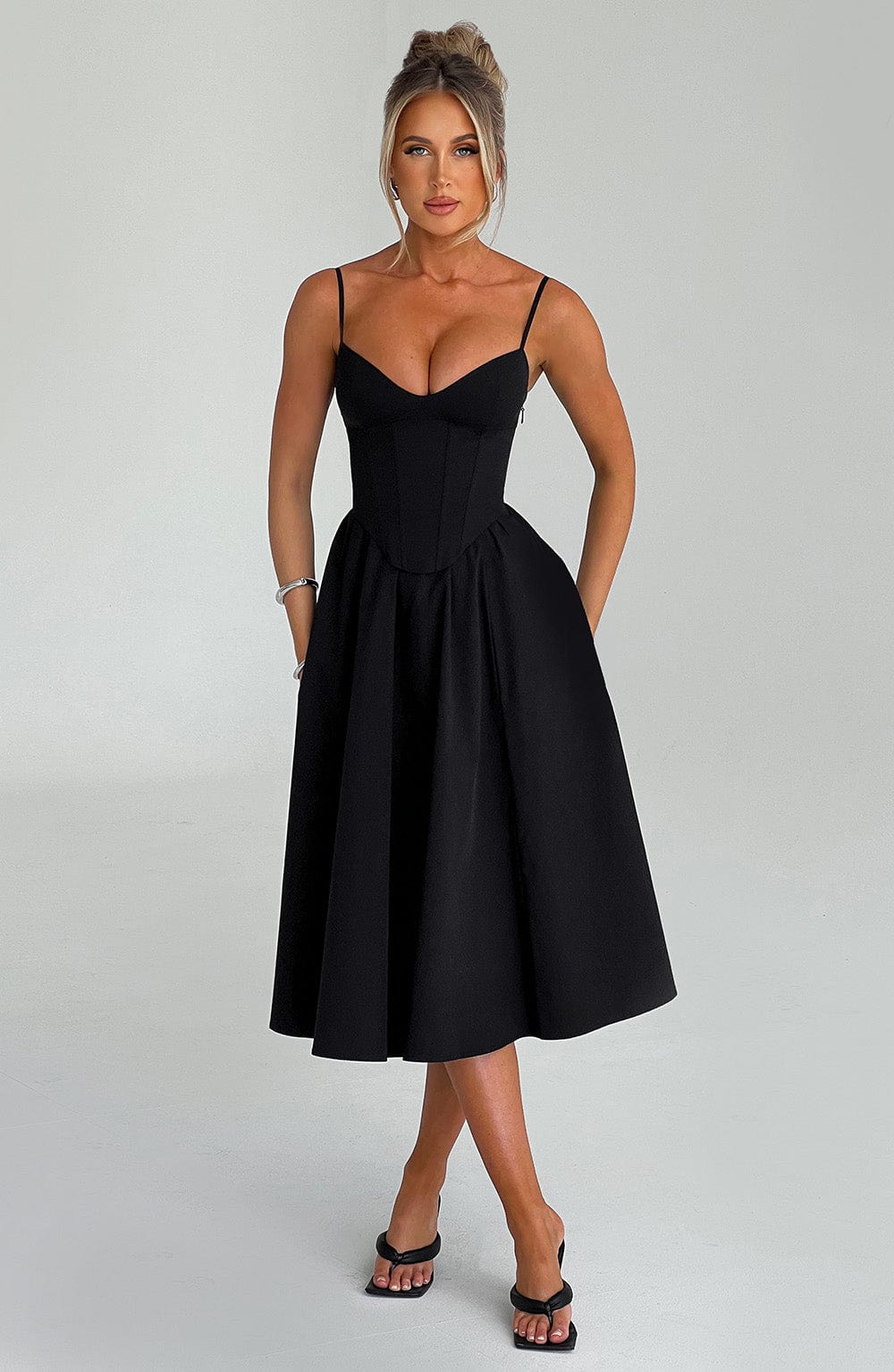 MACARENA | ELEGANTE VESTIDO MIDI ESTILO CORSÉ